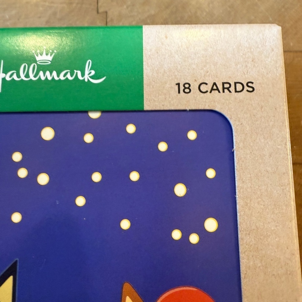 Hallmark Bluey Holiday Card Boxes Bluey Santa 54 Cards Hooray it’s Christmas - Picture 4 of 16
